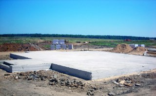 Фундамент монолитная плита Климовск цена от 2781 руб.