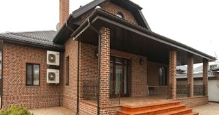 Строительство домов из кирпича с мансардой в Климовске | от 3605 рублей