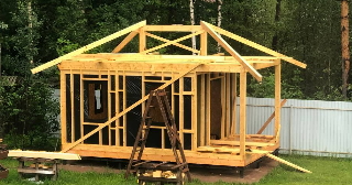 Сарай из бруса 100х100 в Климовске - строительство под ключ | Строй-Клс от 41200 руб.